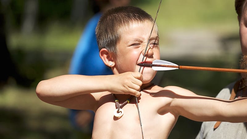 Bow hand eye coordination bow shooting